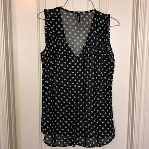 Summer sleeveless top